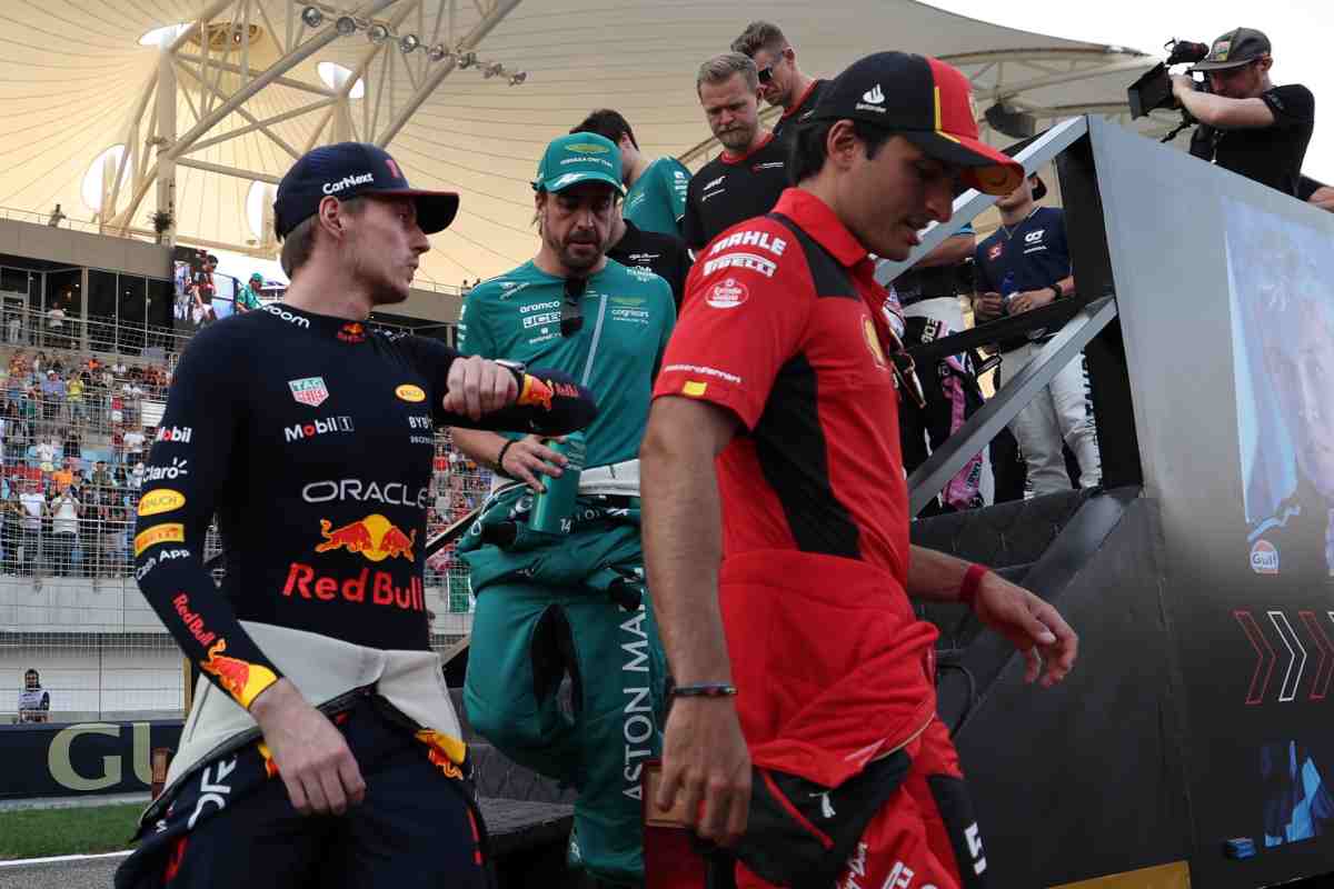 Verstappen non vuole Sainz e Alonso alla Red Bull