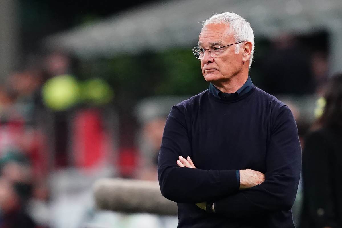 Claudio Ranieri resta al Cagliari