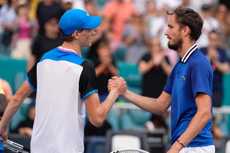 Sinner, video toccante da parte dei suoi colleghi Medvedev, Rublev e Zverev