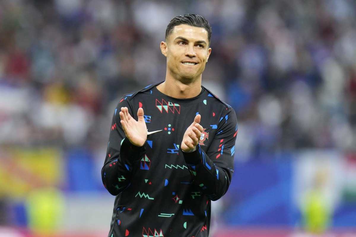 Cristiano Ronaldo firma il contratto dopo le voci in Portogallo