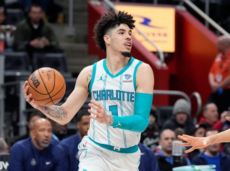 LaMelo Ball nel mirino dei Lakers: i californiani pensano al grande colpo