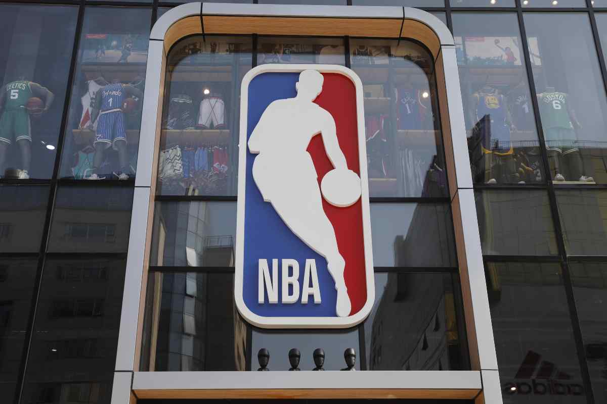 Lascia l'NBA per l'Europa