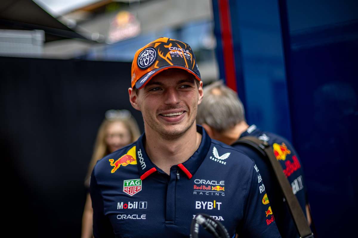 Verstappen li umilia in diretta!