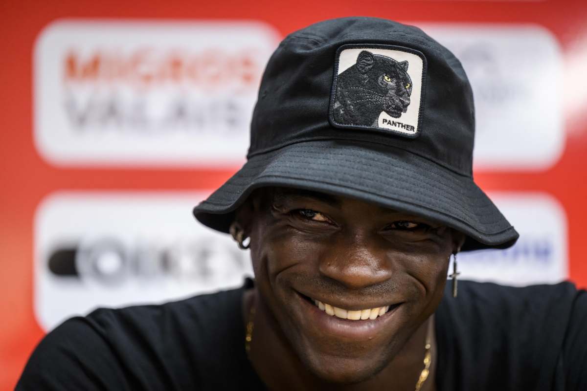 Balotelli si offre a quattro club italiani