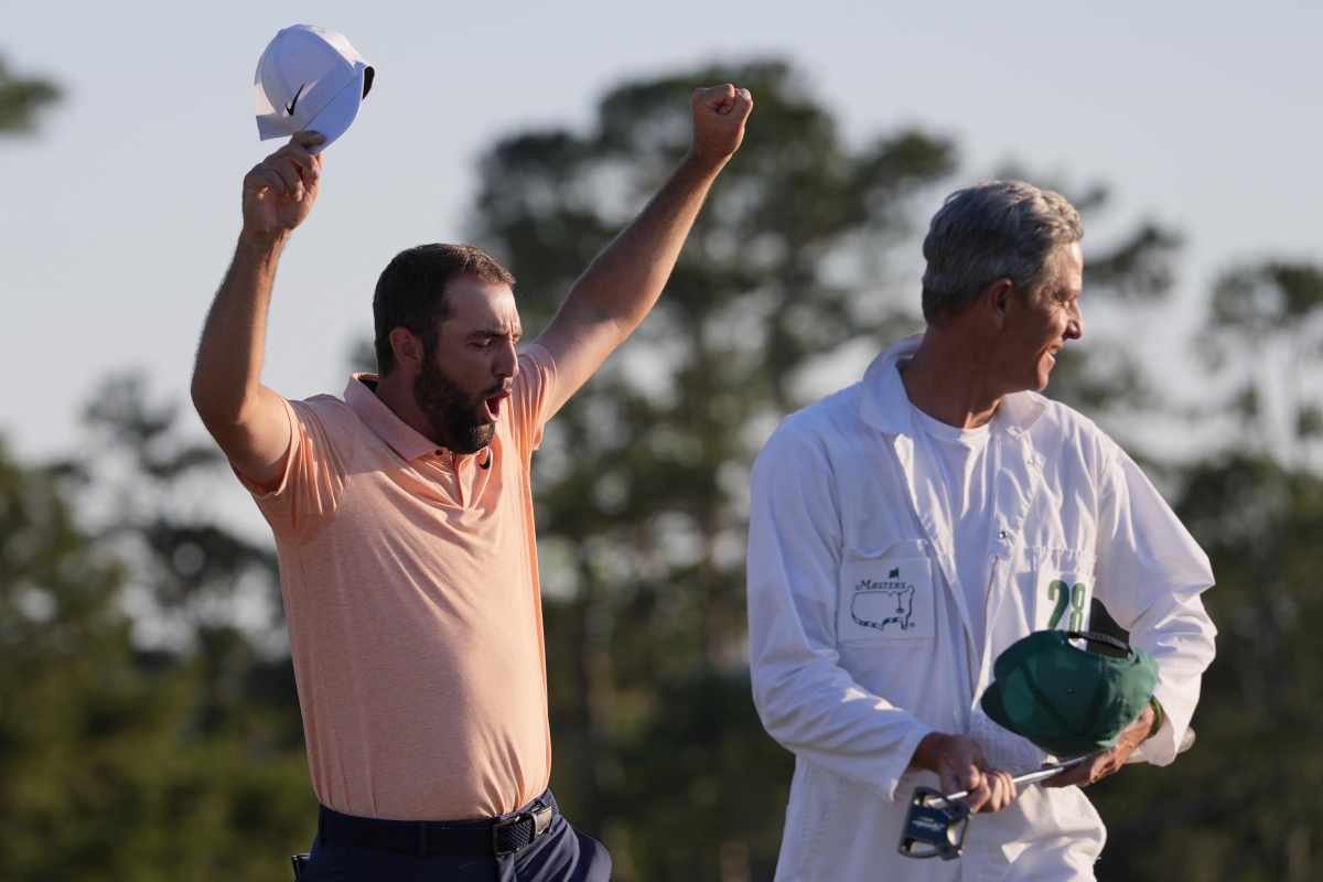 lite tra tifoso e padre Scheffler, interviene il caddie