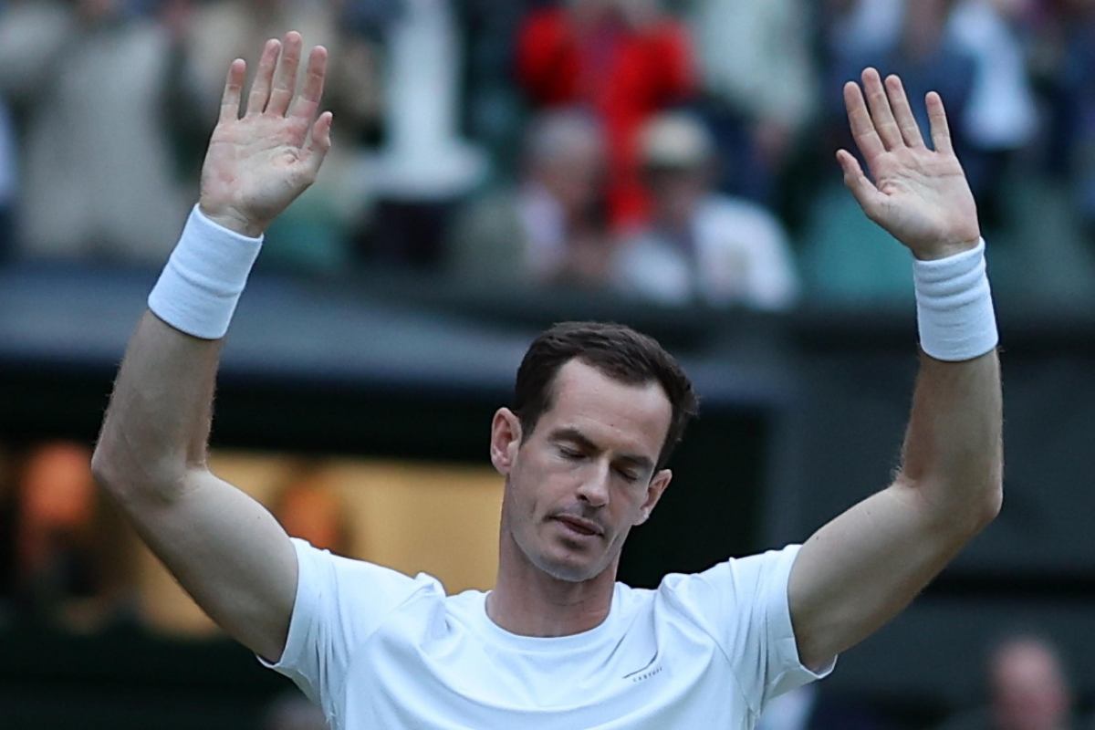 Murray gioca a tennis