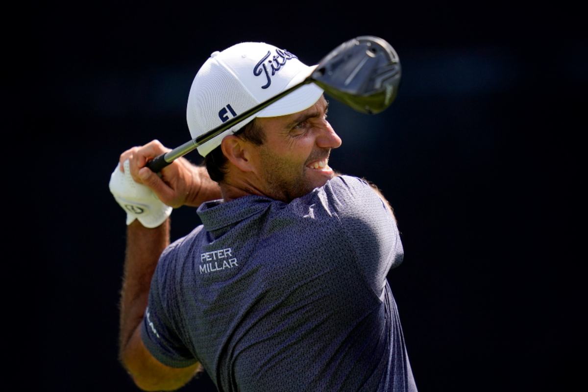 Edoardo Molinari gioca a golf