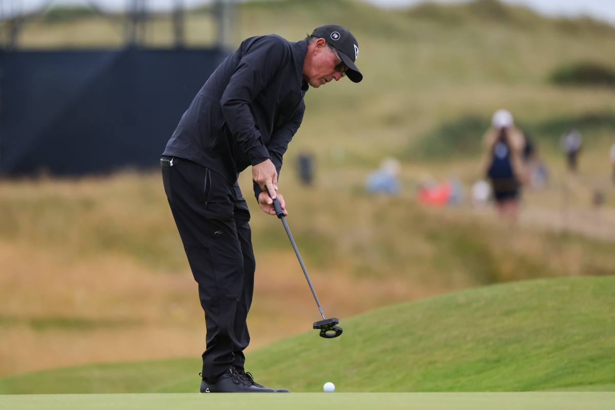 Mickelson gioca a golf