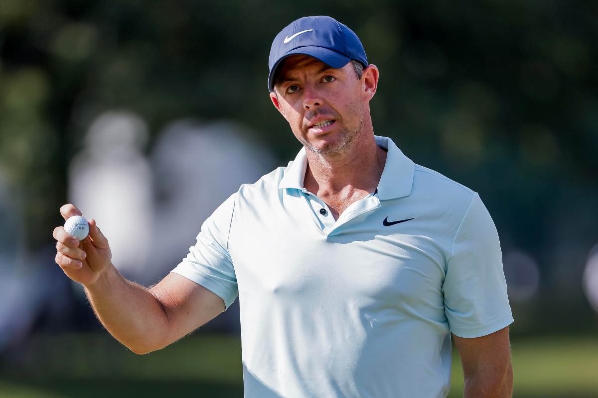 Rory McIlroy esulta dopo un'imbucata